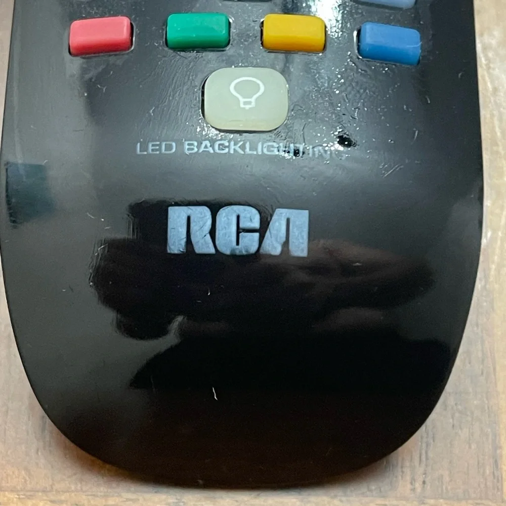RCA RCRN04GR Universal 4 Device Remote Control with LED Backlighting TESTED